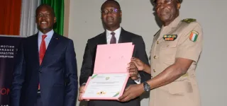 lutte-contre-la-corruption-le-gouvernement-en-guerre-contre-les-pots-de-vin-dans-la-douane